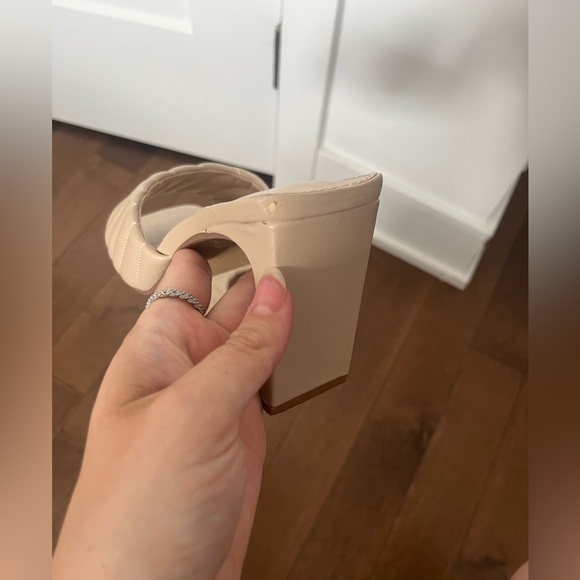 Nasty Gal Quilted Nude Block Heels Mules Size 8 - Picture 7 of 12